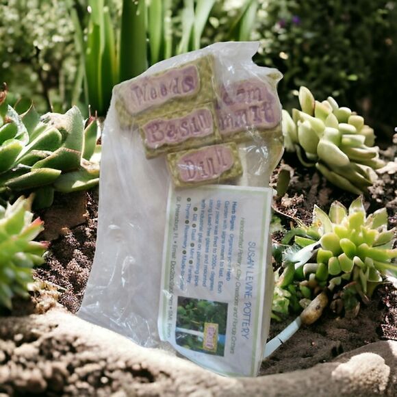 NWT Herb Plant Markers Stakes Garden Basil Dill Weeds Susan Levine Pottery NIP. - Picture 9 of 13